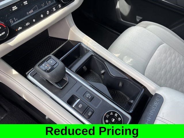 Used 2024 Nissan Pathfinder SV AWD/4WD image 25