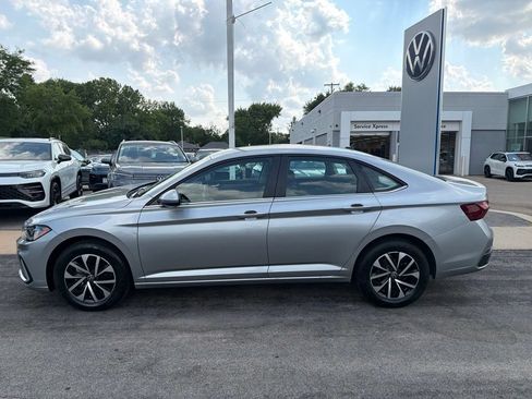 Certified 2025 Volkswagen Jetta S FWD image 5