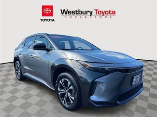 Used 2025 Toyota bZ4X AWD video 1