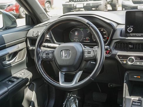 Used 2025 Honda CR-V Sport image 16