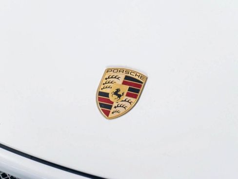 Used 2018 Porsche 911 GT3 w/ Sport Chrono Package RWD image 25