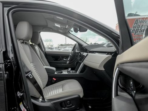 Certified 2025 Land Rover Discovery Sport S image 21