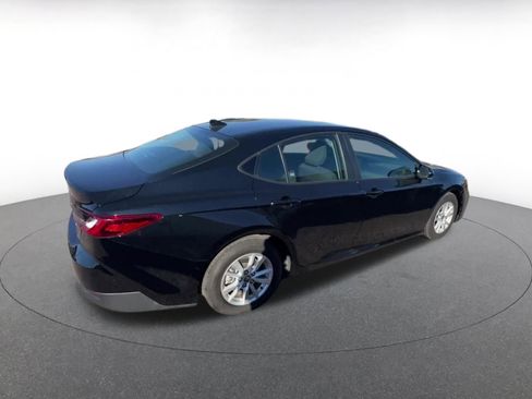 Used 2025 Toyota Camry LE image 15