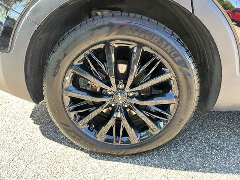 Used 2022 Kia Telluride SX w/ Towing Package image 15