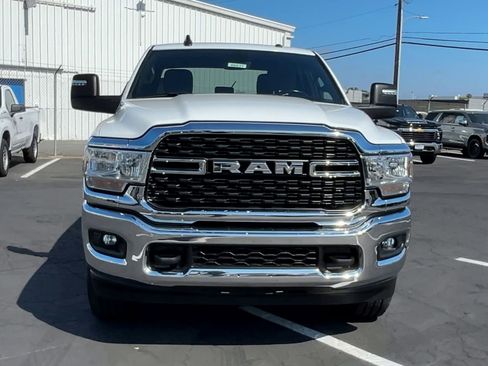 Used 2023 RAM 2500 Big Horn w/ Level 1 Equipment Group image 4