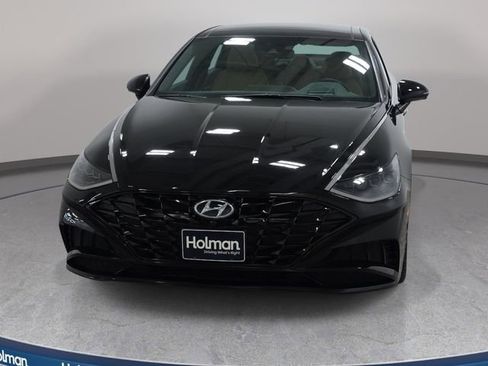 Used 2021 Hyundai Sonata Limited FWD image 3