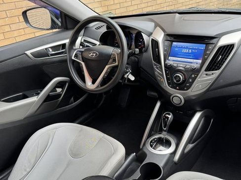 Used 2012 Hyundai Veloster image 17
