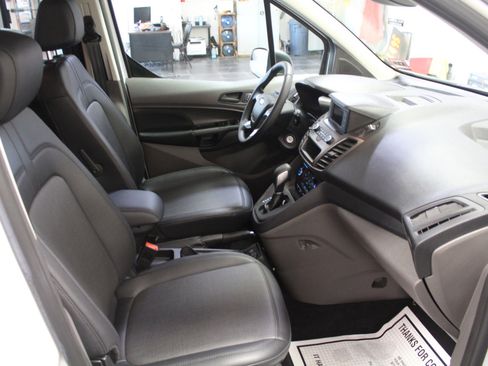 Used 2022 Ford Transit Connect XL image 18