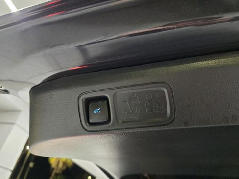 Used 2023 Ford Expedition Platinum image 52