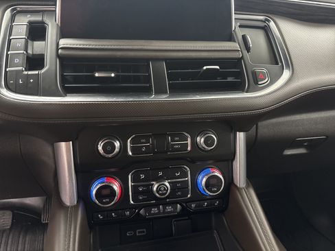 Used 2023 GMC Yukon SLT RWD image 11