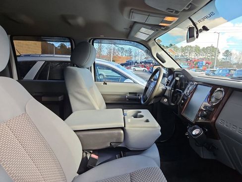 Used 2013 Ford F350 XLT w/ XLT Premium Pkg image 8