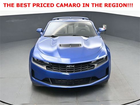 Used 2022 Chevrolet Camaro LT w/ Technology Package image 34