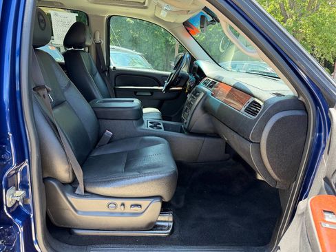 Used 2012 GMC Yukon SLT w/ Heritage Edition Package AWD/4WD image 10