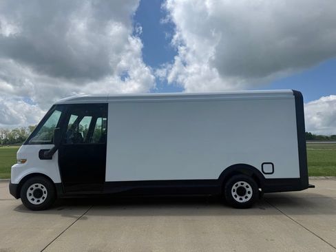 Used 2024 Chevrolet Brightdrop 600 w/ Commercial Equipment Package AWD/4WD image 6