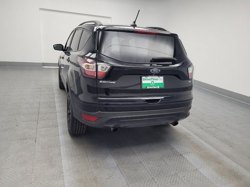 Used 2018 Ford Escape SE w/ SE Sport Appearance Package FWD image 6