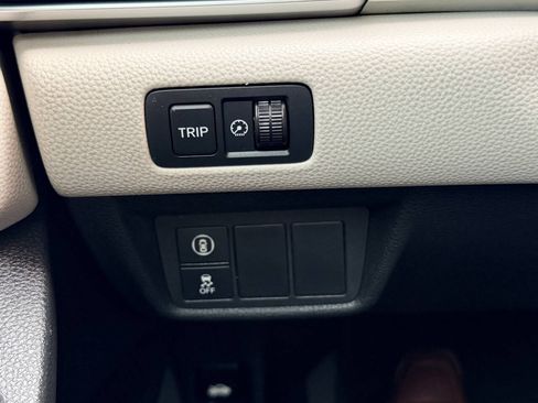 Used 2018 Honda Accord LX image 12
