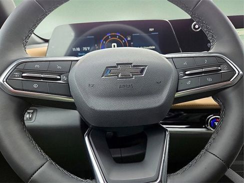 New 2026 Chevrolet Equinox ACTIV w/ Convenience Package III image 24