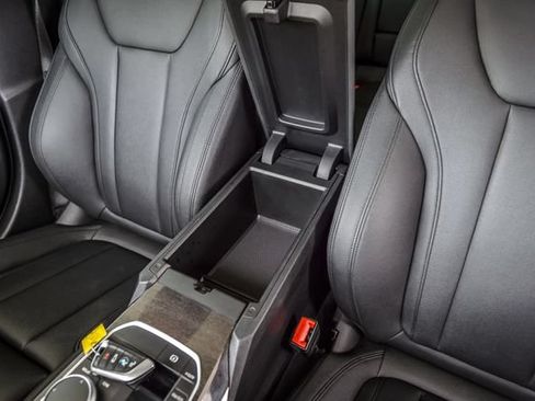 Used 2019 BMW 330i Sedan w/ Premium Package RWD image 43