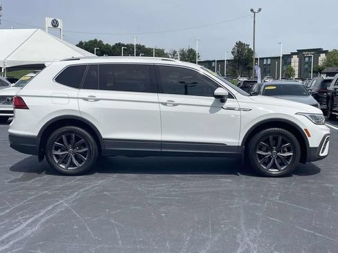 Used 2022 Volkswagen Tiguan SE AWD/4WD image 8