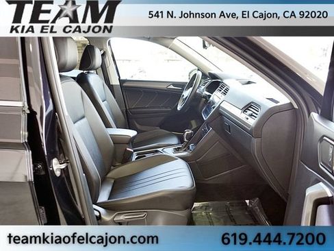 Used 2023 Volkswagen Tiguan SE FWD image 12