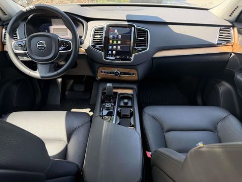Used 2023 Volvo XC90 B5 Plus w/ Protection Package AWD/4WD image 8