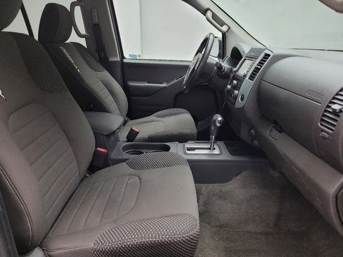 Used 2015 Nissan Frontier PRO-4X image 21