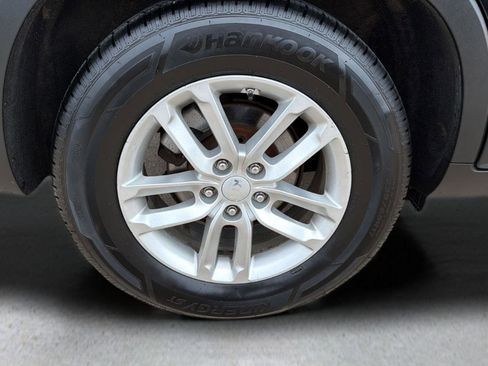 Used 2014 Kia Sorento LX image 36