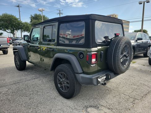 Used 2024 Jeep Wrangler Sport S image 3