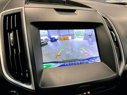 Used 2020 Ford Edge SEL w/ Convenience Package AWD/4WD image 15