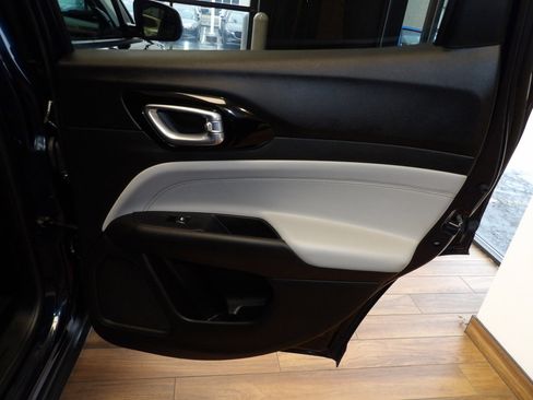 Used 2024 Jeep Compass Limited image 15