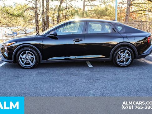 Used 2025 Kia K4 LXS image 6