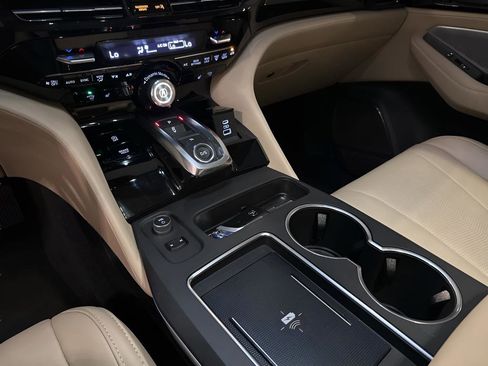 Used 2025 Acura MDX w/ Technology Package image 35