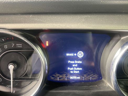 Used 2023 Jeep Wrangler Unlimited w/ Cold Weather Group AWD/4WD image 16