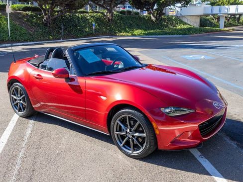 Used 2016 MAZDA MX-5 Miata Grand Touring image 16