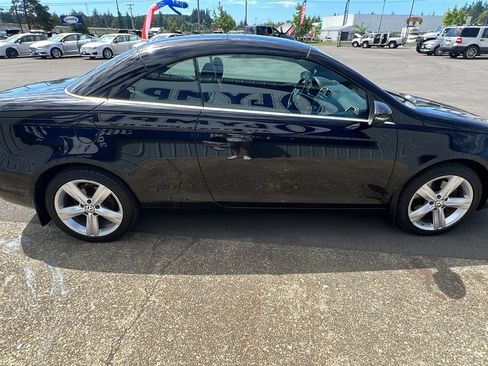 Used 2012 Volkswagen Eos Lux FWD image 4