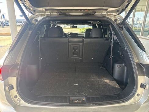 Used 2022 Mitsubishi Outlander SE image 18