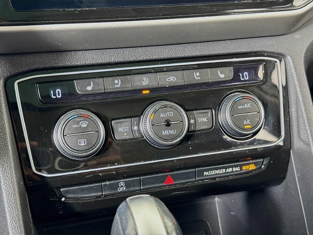 Used 2022 Volkswagen Atlas SEL Premium AWD/4WD image 21