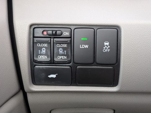 Used 2015 Honda Odyssey EX-L image 17