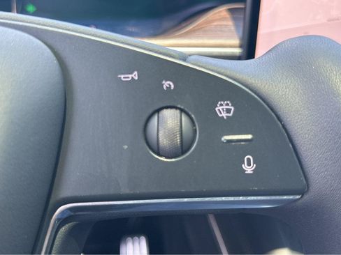 Used 2022 Tesla Model X AWD/4WD image 23