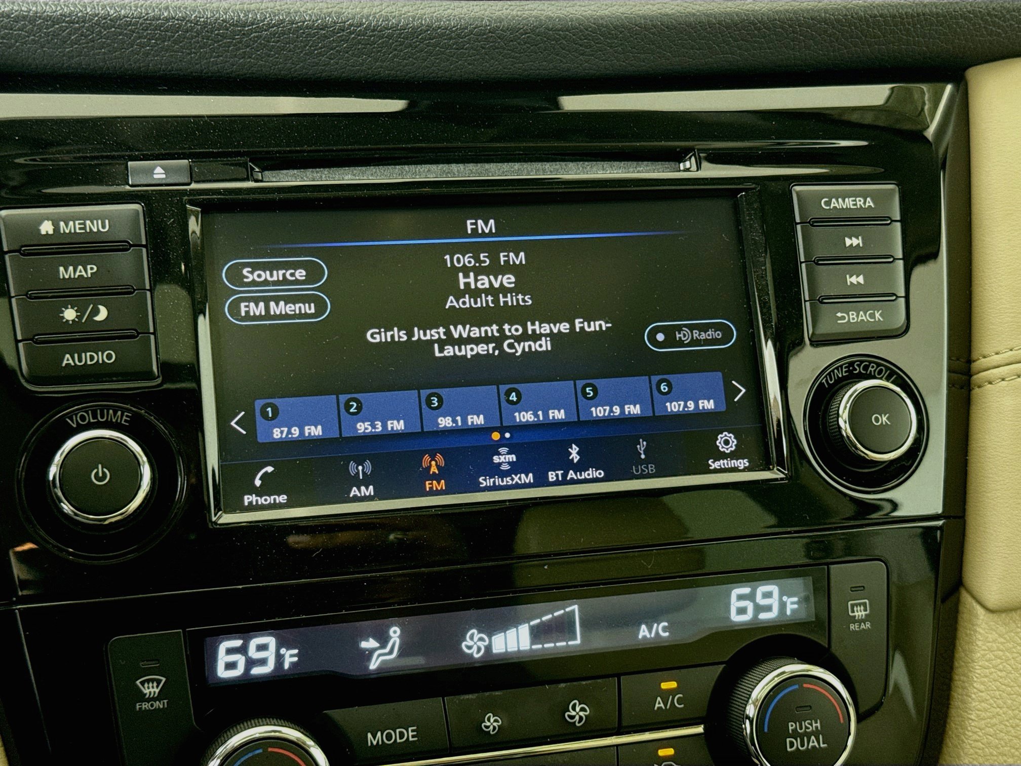Used 2020 Nissan Rogue SL w/ Premium Package FWD image 15