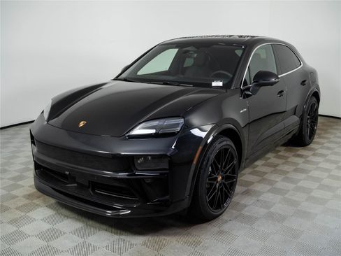 New 2026 Porsche Macan 4S Electric AWD/4WD image 1