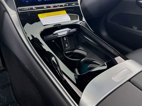 New 2026 Mercedes-Benz GLC 300 image 5