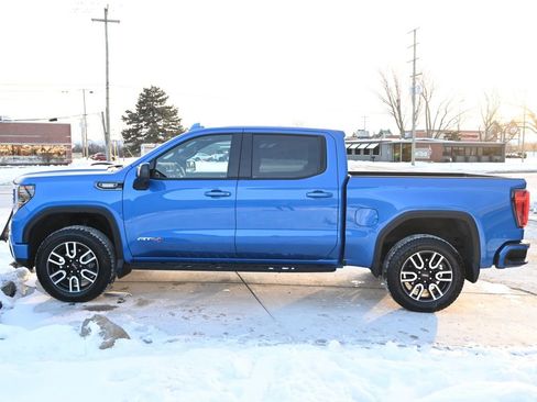 Used 2022 GMC Sierra 1500 AT4 w/ AT4 Premium Package image 8