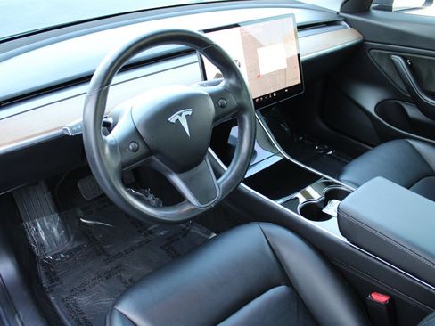 Used 2018 Tesla Model 3 Long Range AWD/4WD image 11
