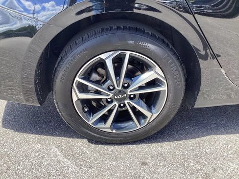 Certified 2024 Kia Forte LXS FWD image 9