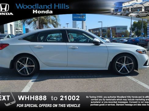 Used 2024 Honda Civic Touring image 4