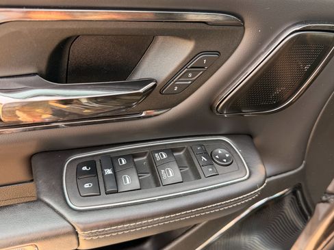 Used 2022 RAM 1500 Limited AWD/4WD image 14