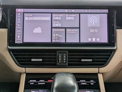 Used 2021 Porsche Cayenne image 15