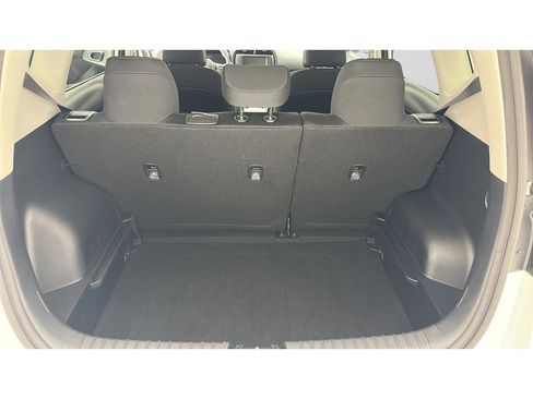 Used 2025 Kia Soul LX w/ LX Technology Package FWD image 24