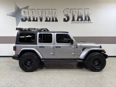 Used 2020 Jeep Wrangler Unlimited Sahara AWD/4WD image 35